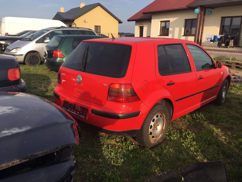 Golf 4 1.4 1.6 benzyna