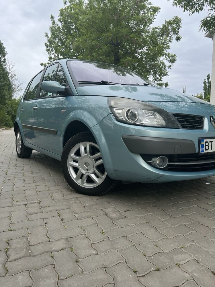 Renault Scenic ||