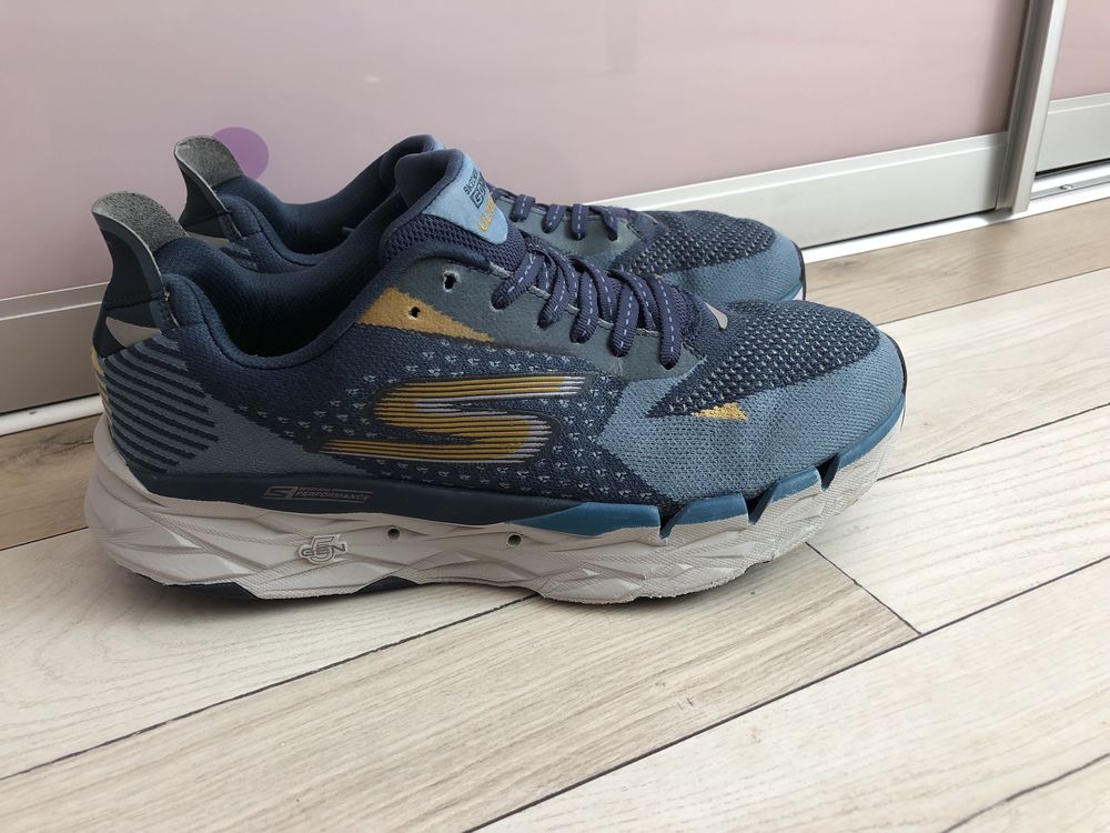 Кроссовки Skechers gorun ultra r 2,42