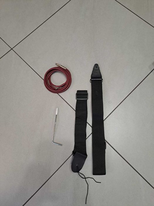 Gitara elektryczna ze wzmacniaczem