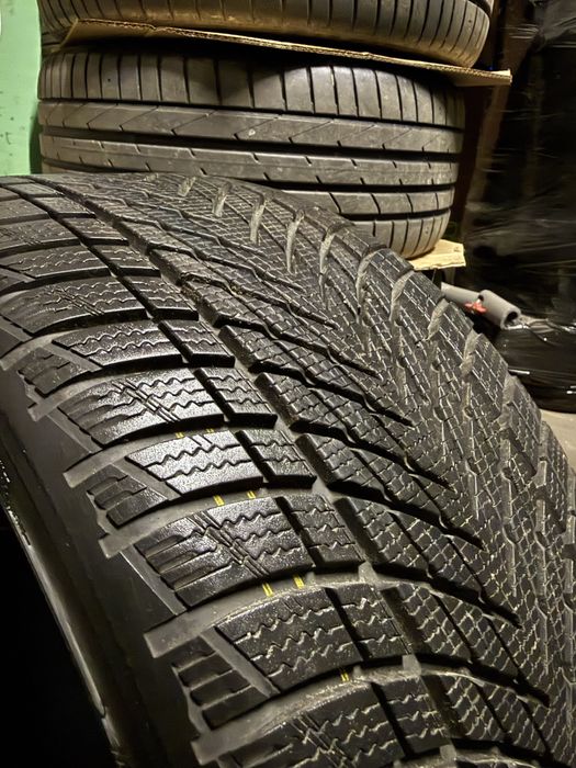 Goodyear Ultragrip Performacne 3 245/35r19