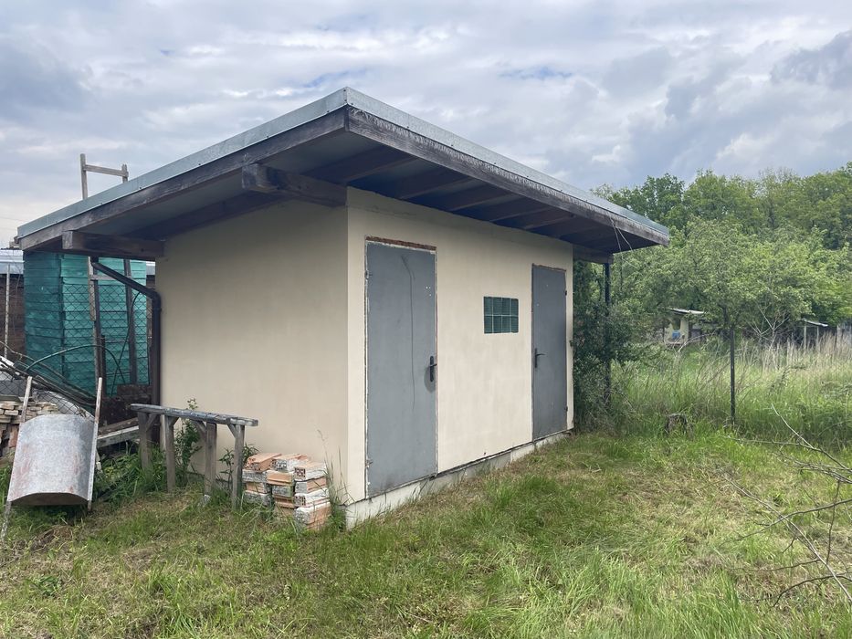 Дача, садовий будинок в Калинках