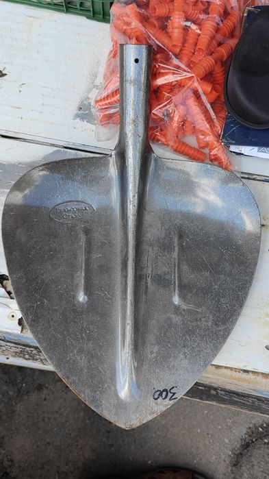 Лопаты разные в наличии