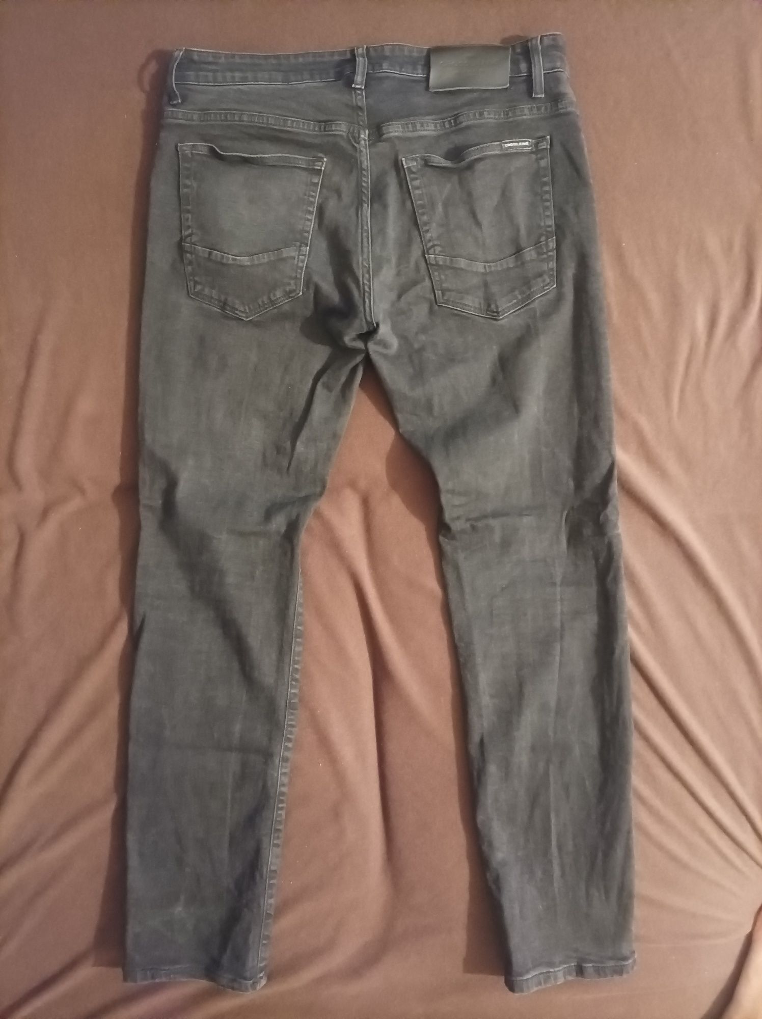 Spodnie meskie jeans czarne cross jeans