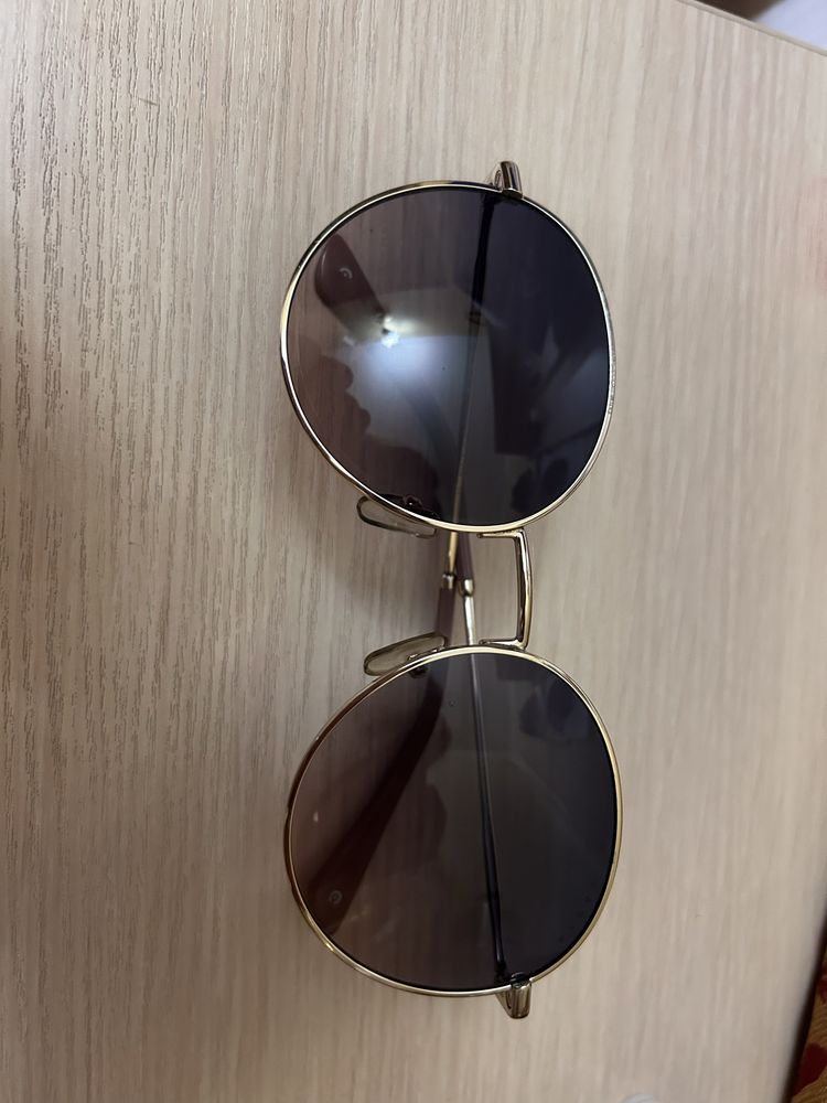 Солнцезащитные очки Casta