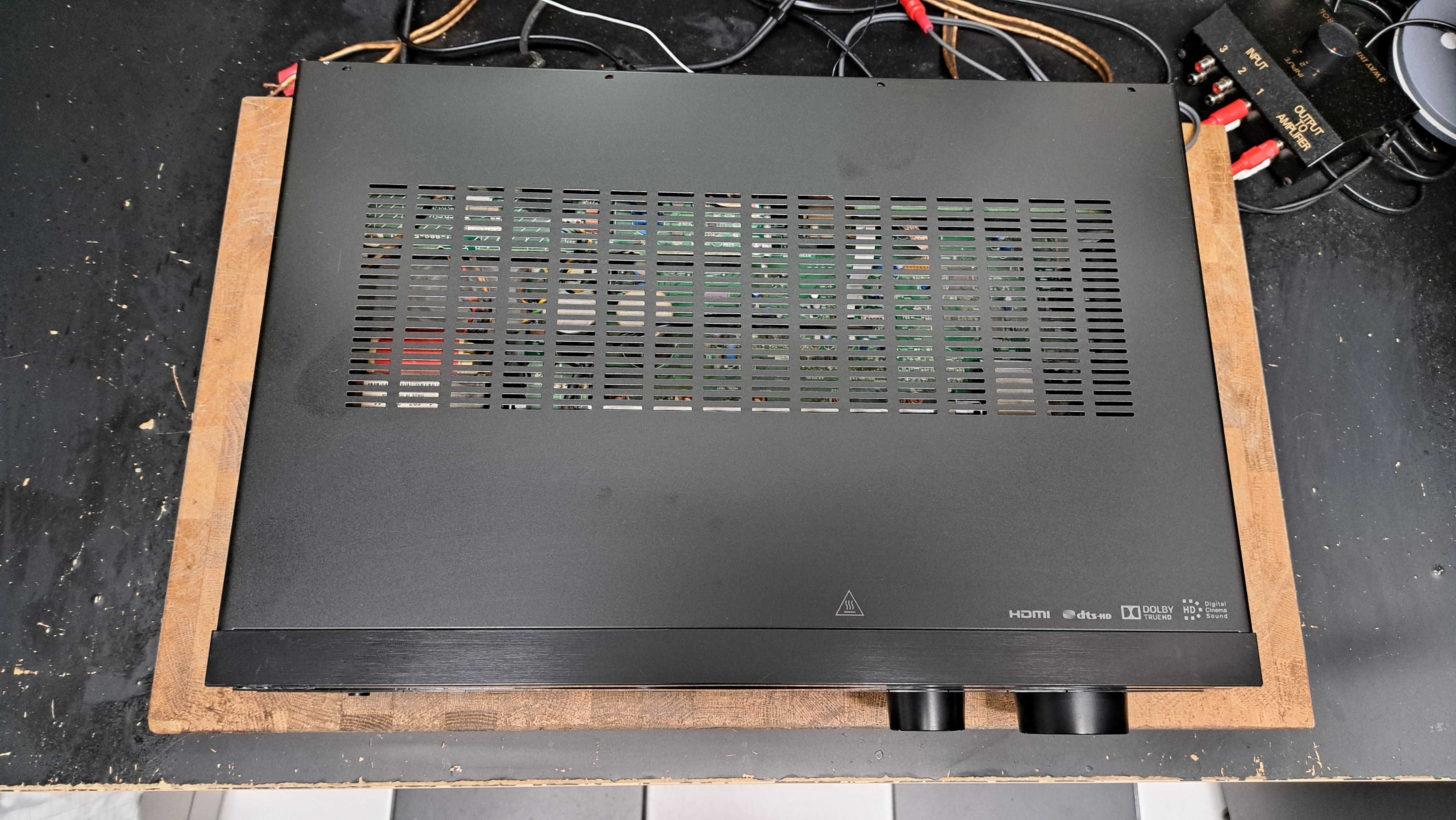 Amplituner Sony STR-DH550