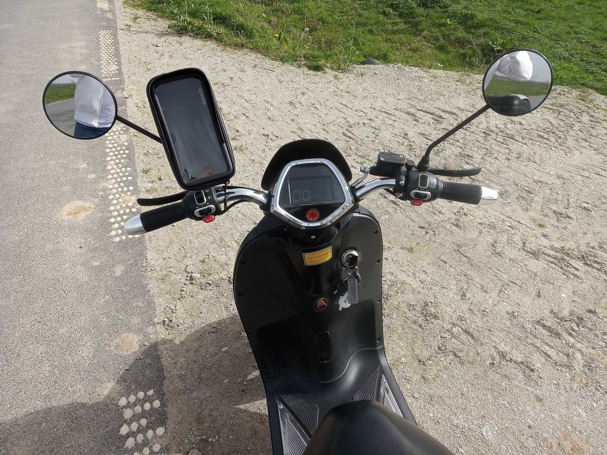 Skuter Elektryczny Monasso Grace silnik Bosch   do Zarejestrowania