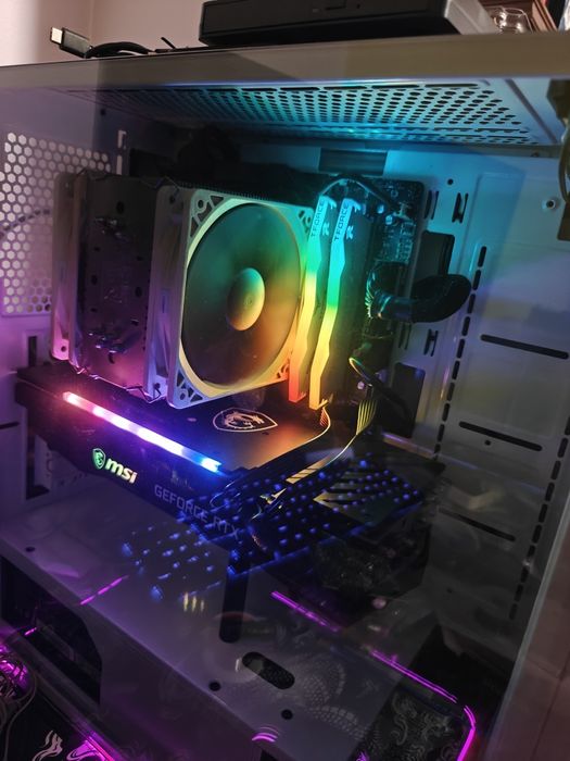 Msi Z790 Tomahawk Wifi + i5 13500