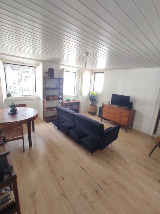 Arrendo quarto. Lisboa _ Graça