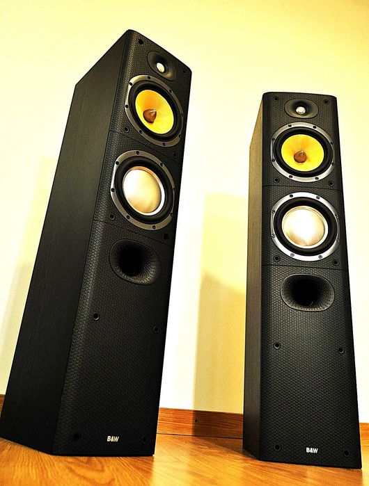 Colunas B&W 603 S3 150 W c/ novas um must em audiofilia