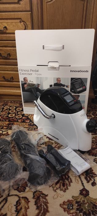 Rower rehabilitacyjny do ćwiczeń nóg i ramion