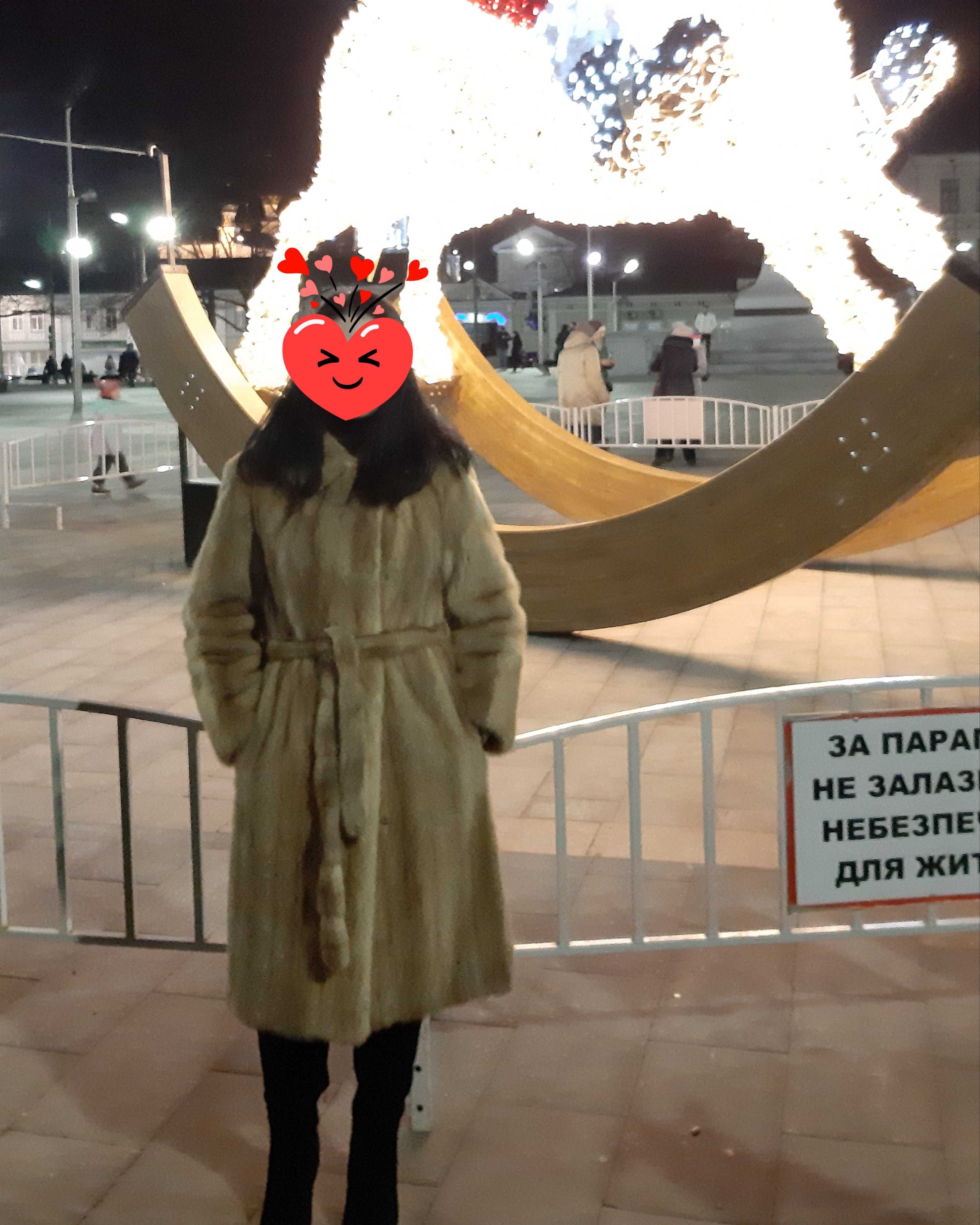 Норковую фирменную шубу Saga mink. Цена снижена!!