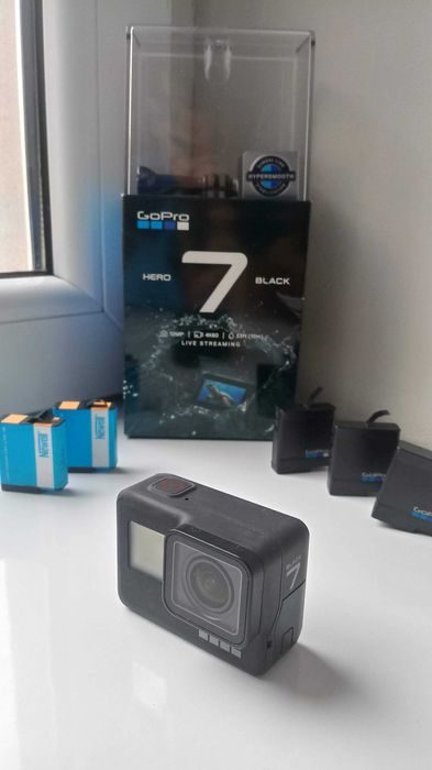 GoPro Hero 7 black ładowarka + 5 baterii + karta 128gb