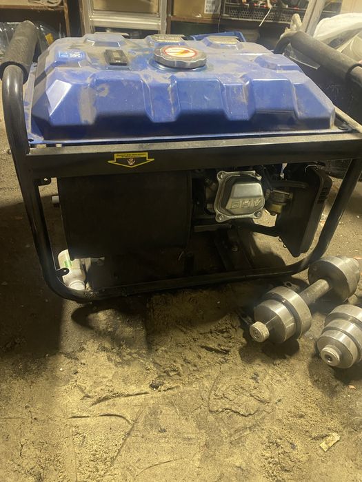 Генерато 2.8 kw enersol.