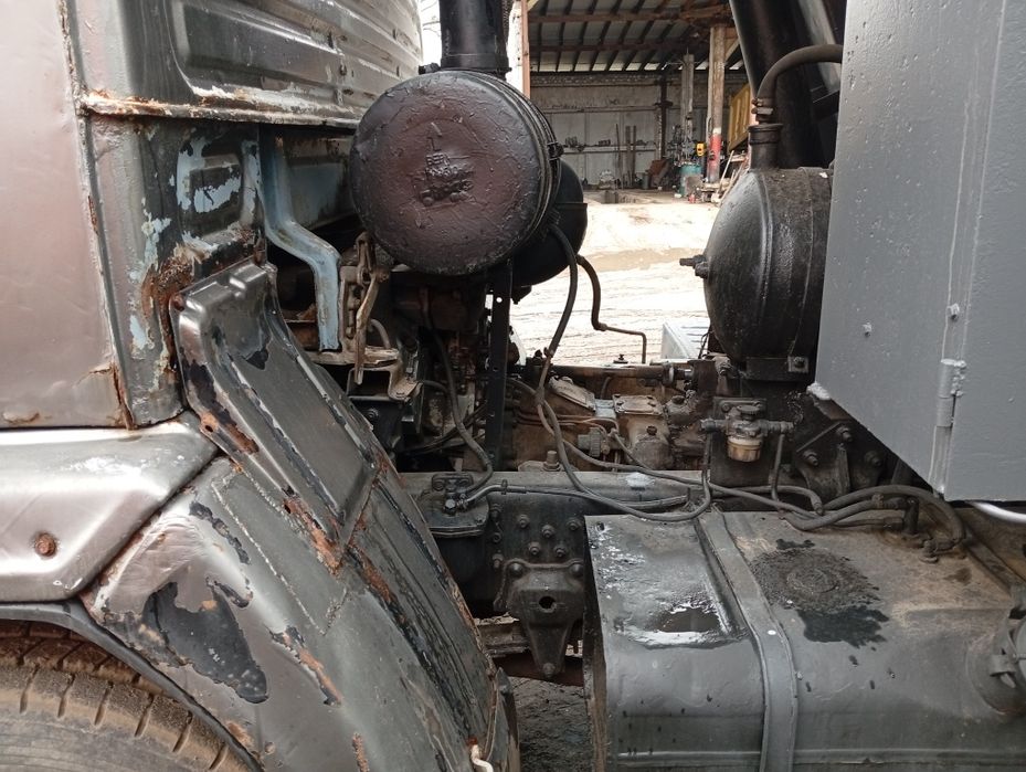 Продам камазы все в рабочем состоянии хорошее перед войной остановилис