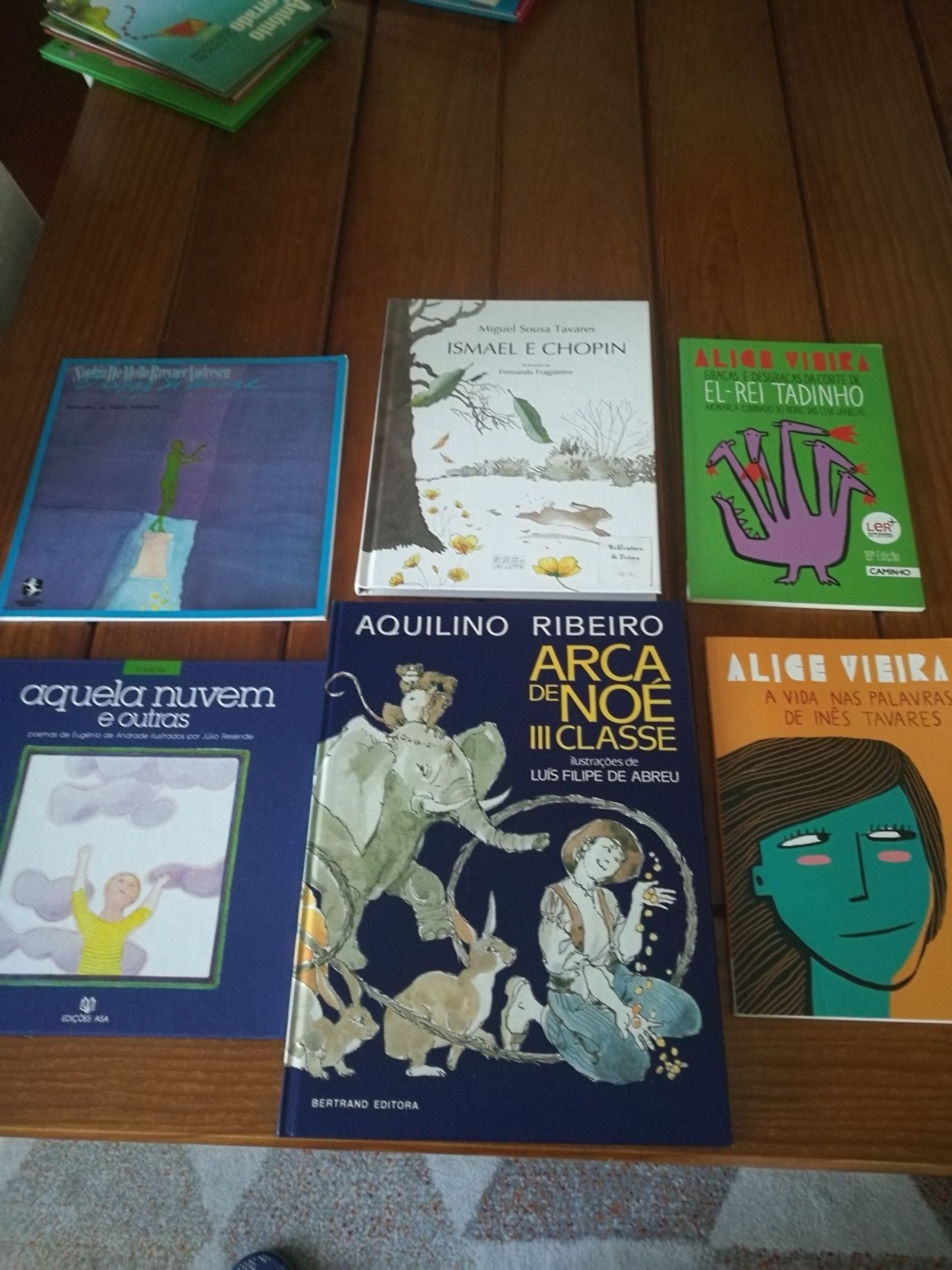 Livros de vários autores