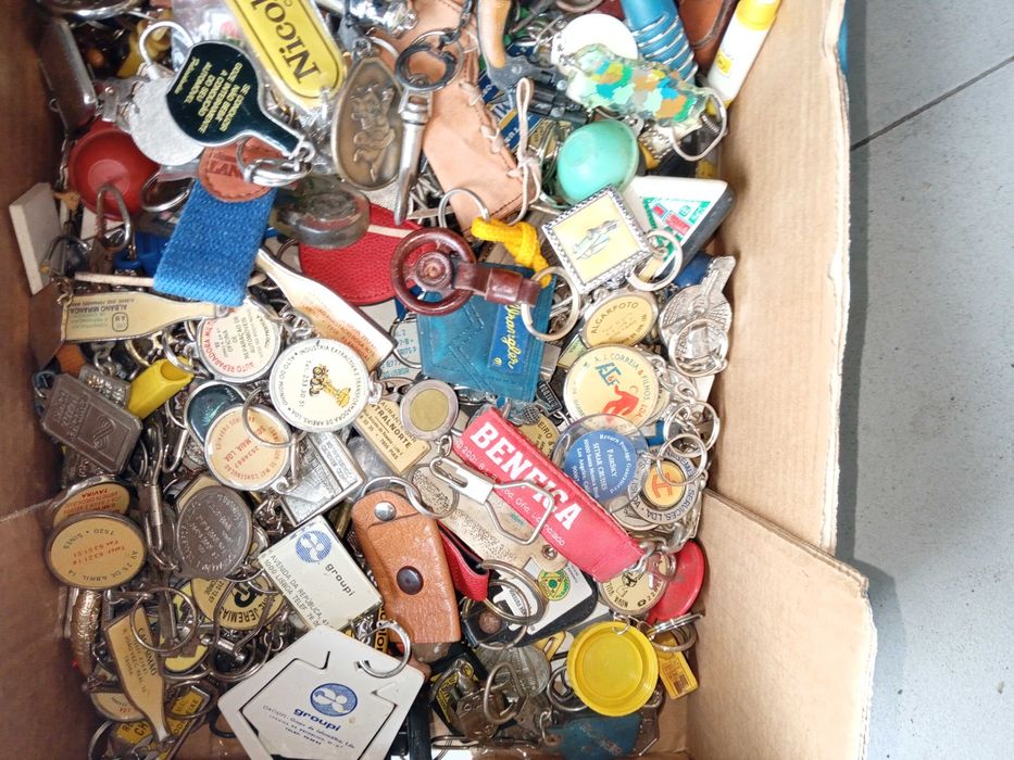 Coleção de 350 porta-chaves