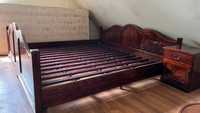 Duże łóżko z drewna