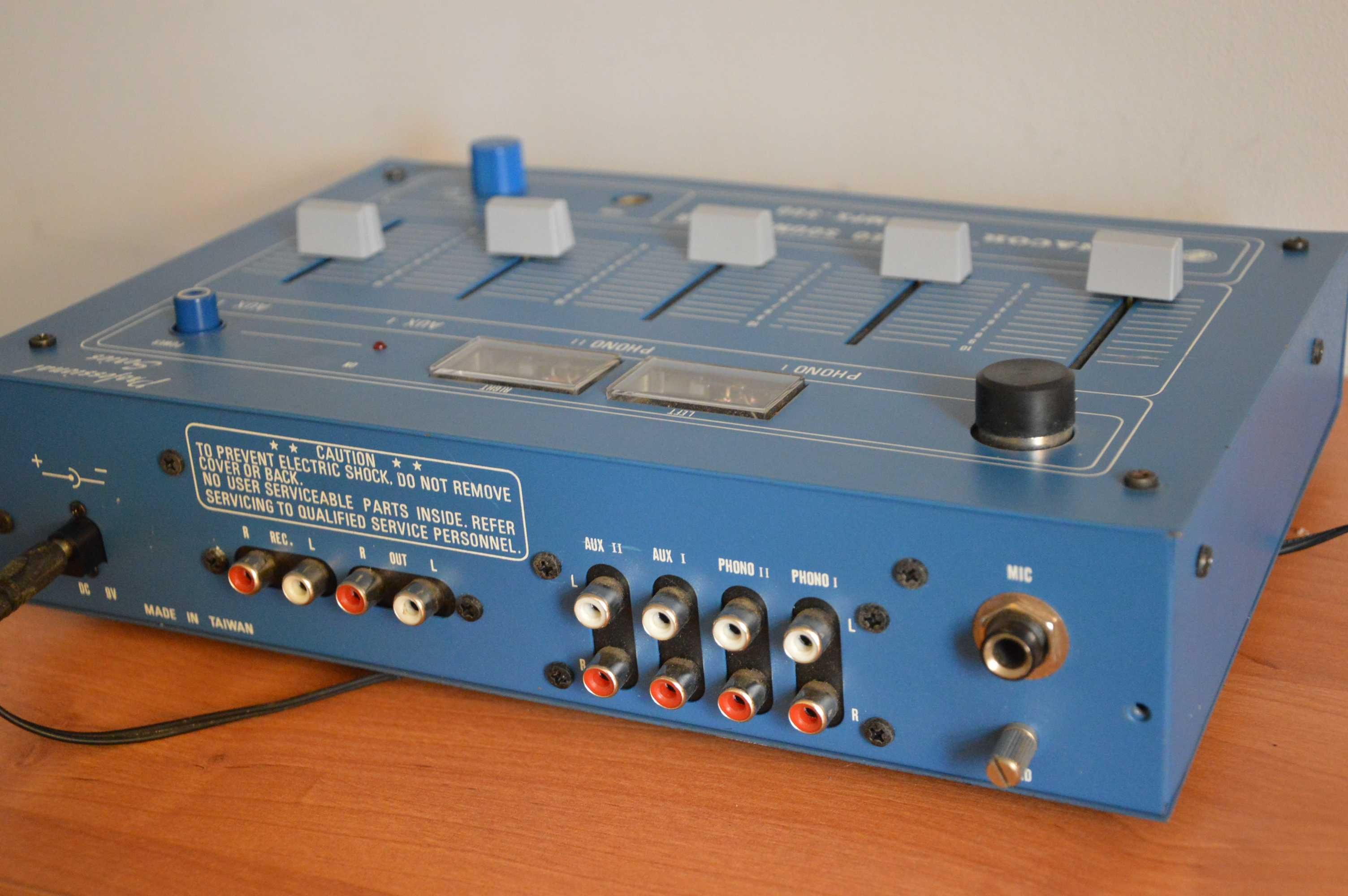 Monacor MPX 300-mały mixer analogowy UV