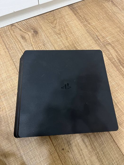 PlayStation 4 Slim