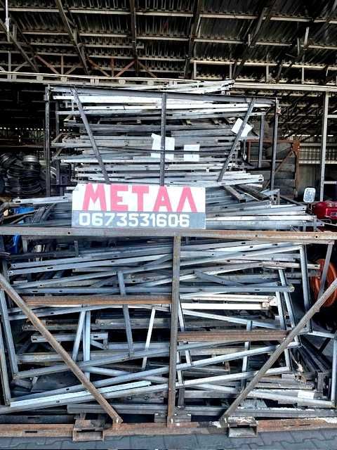 МЕТАЛ кутник різної товщини