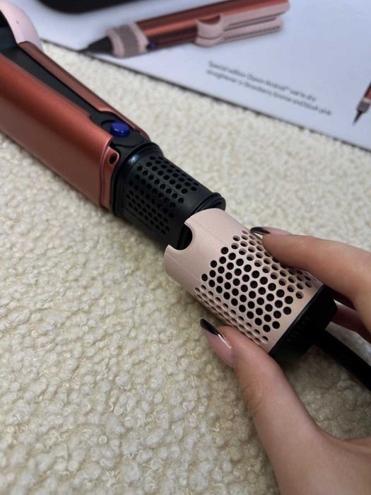 Dyson Airstrait HT01 Strawberry Bronze утюжок з кейсом в комплекті