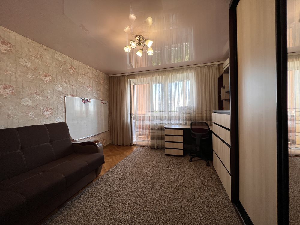 Продаж 2-кімнатної покращеного планування, Київська, 52м2