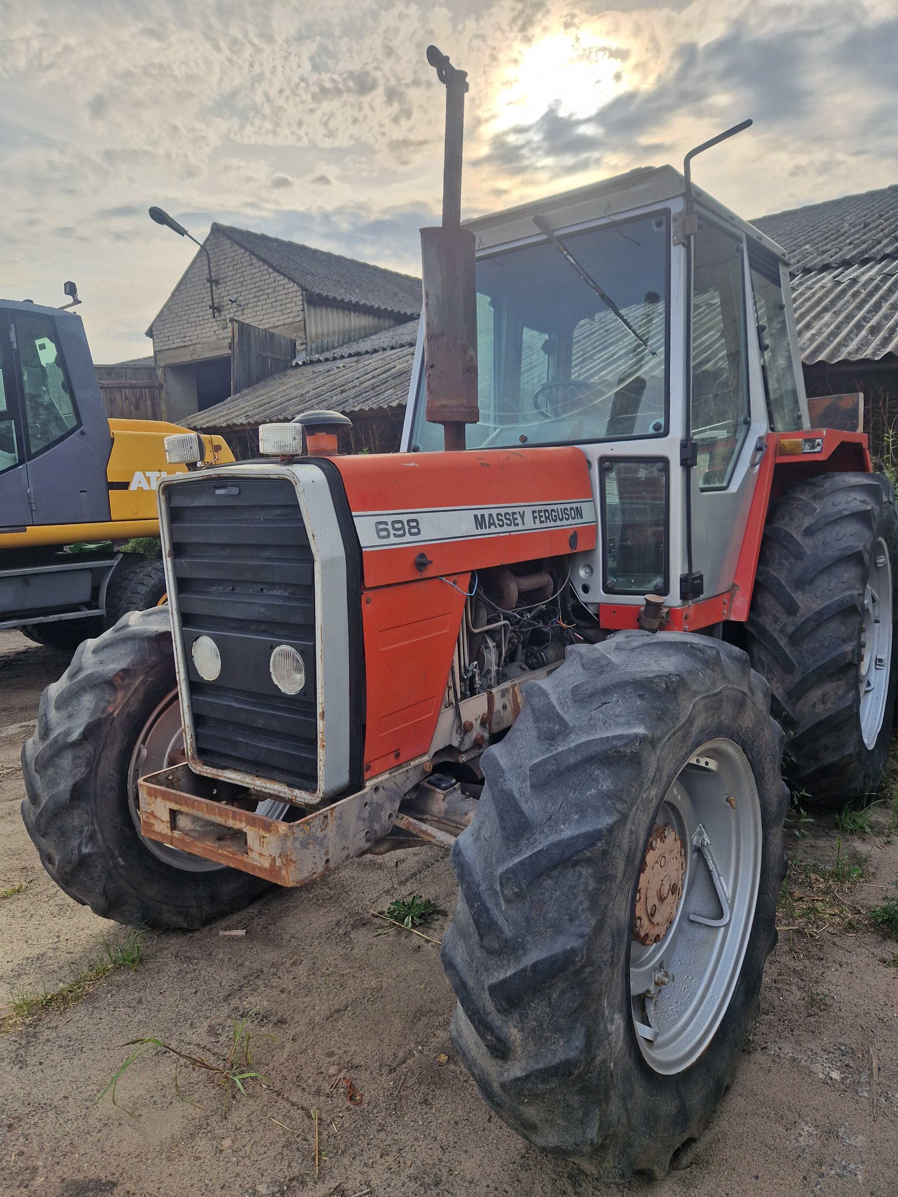 Ciagnik Massey Ferguson 698