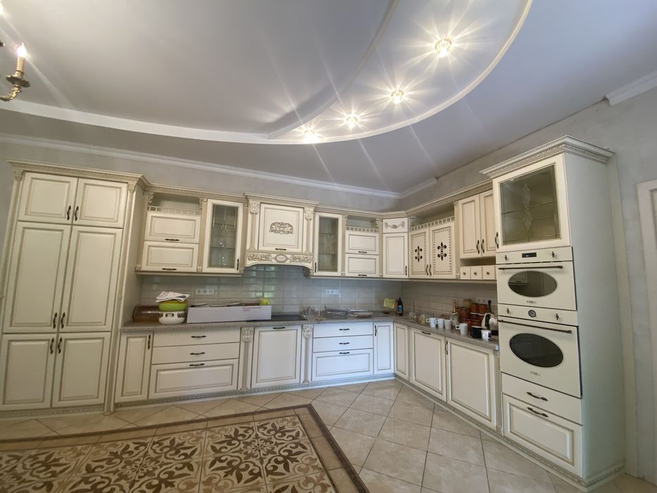 Дом возле Одессы. 15 км от Центра города. Усатова.