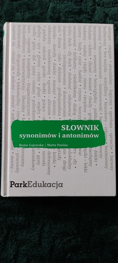 Słownik synonimów i antonimów