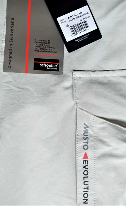 Spodnie pokładowe cargo Musto Evolution Performance UV Platinum r. 30R