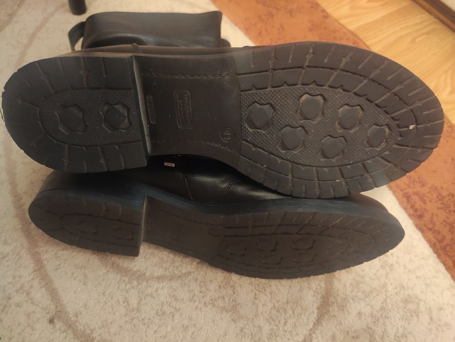 Жіночі зимові шкіряні черевики