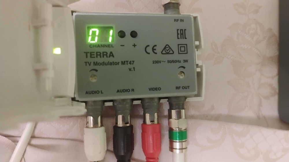 Zestaw - Modulator analogowy RF Terra MT-47 + akcesoria