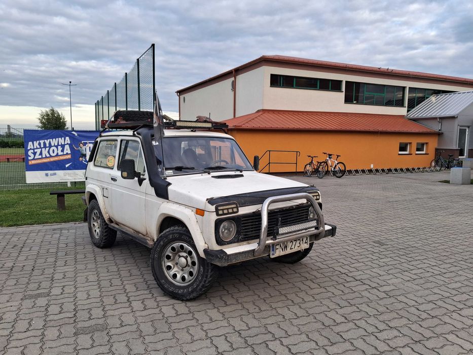 Lada Niva 4x4 Doinwestowana dodatkowo mnustwo części
