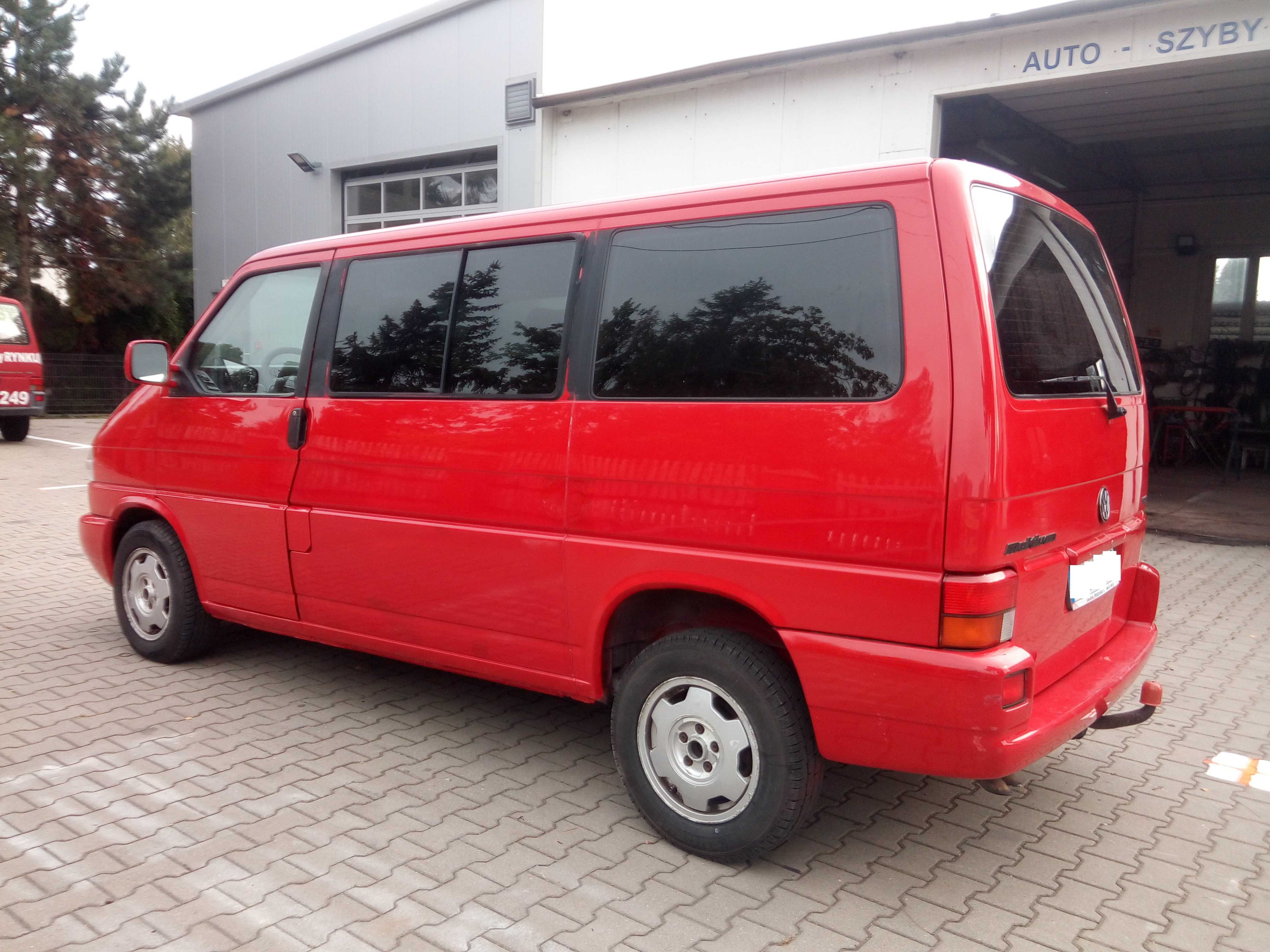Volkswagen Transporter Multivan 1996r 2,5 TDI