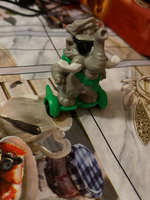 Кіндер новорічний слоники