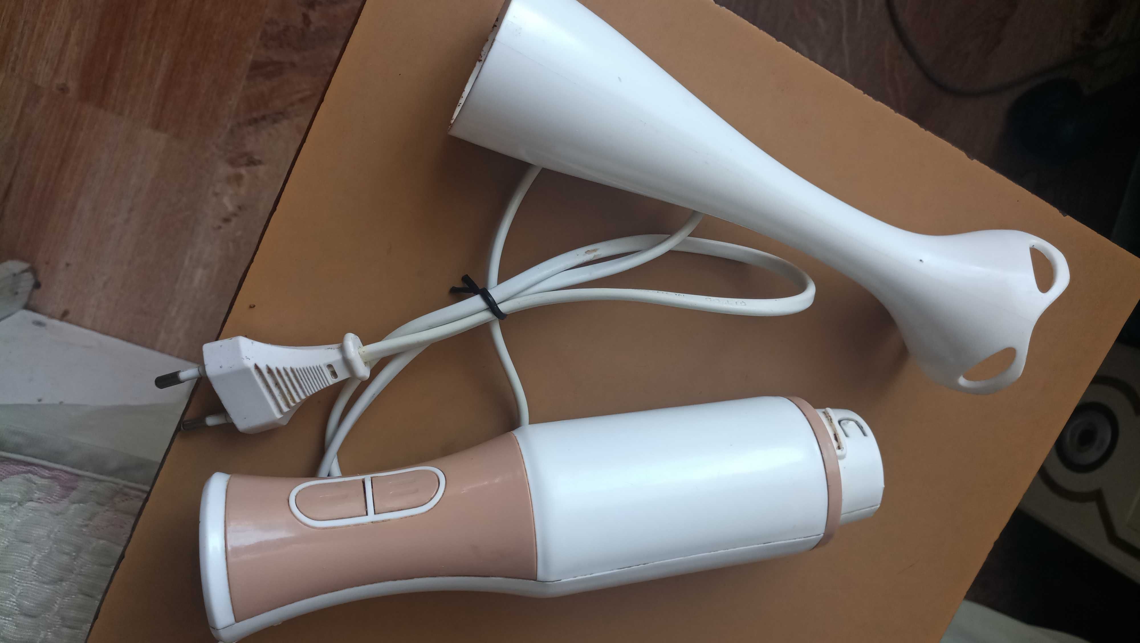 Електроміксер  Philips 600 Ват