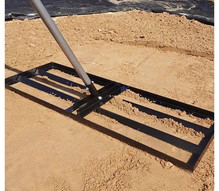 Aerator rurkowy wynajem, posypywarka do piasku / usługi