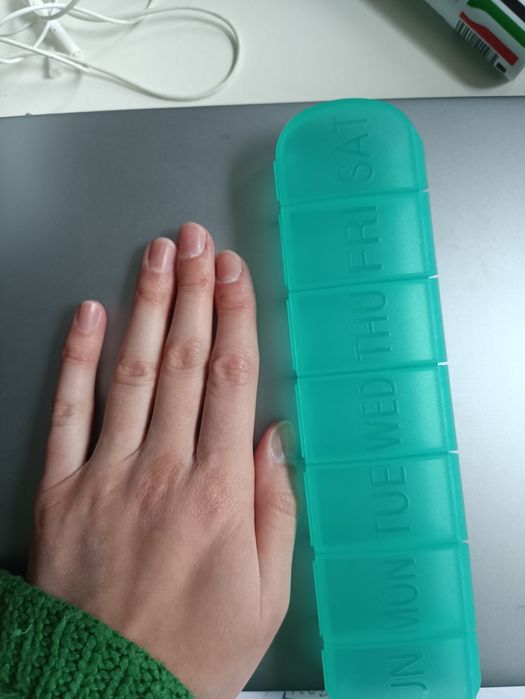 Duży pojemnik na tabletki