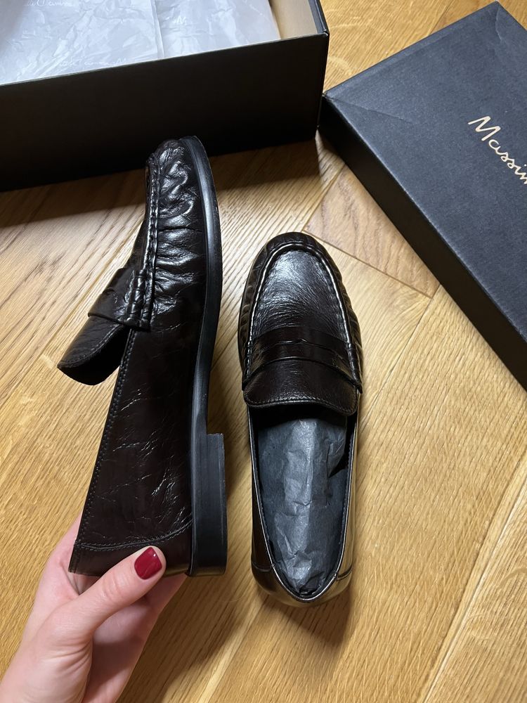 Лофери Massimo Dutti