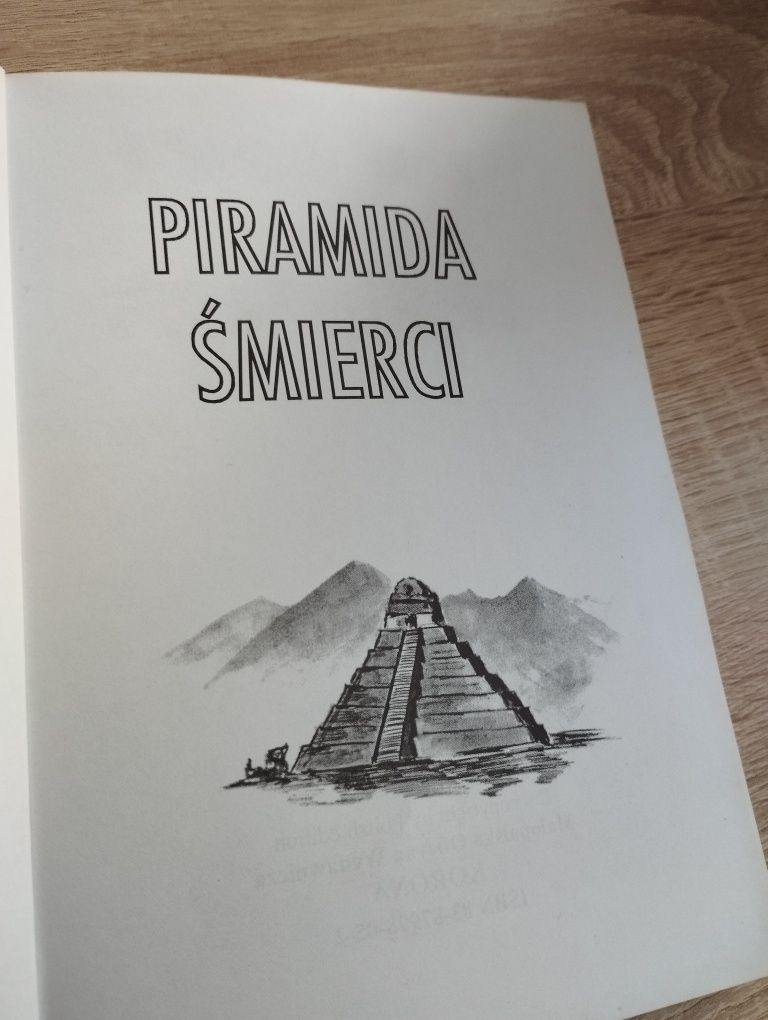 Książka Karol May - Piramida Śmieci