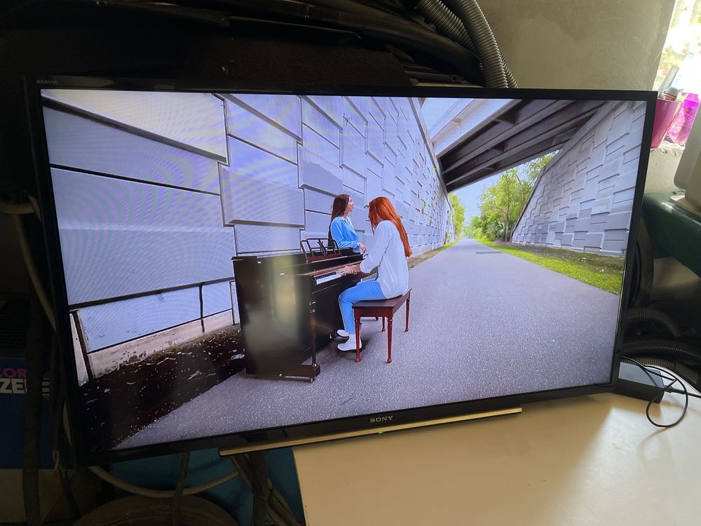Телевізор Sony 40 дюймів з Німеччини