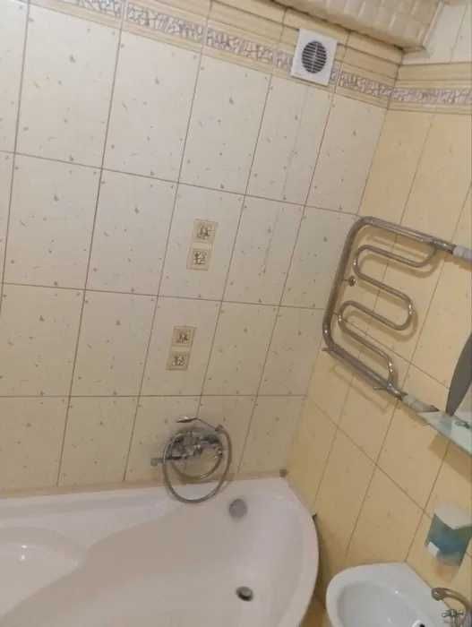 Продам 2-к квартиру. пос. Строителей