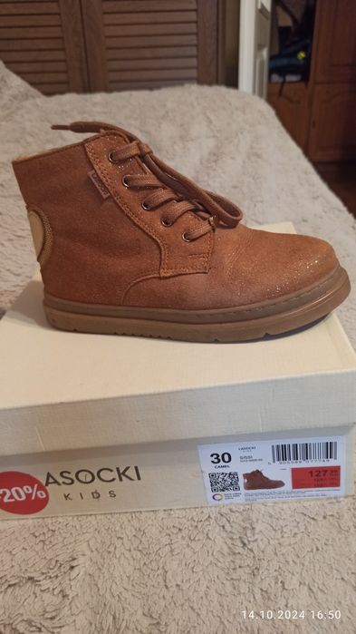 Продам ботинки для девочки. Размер 30.