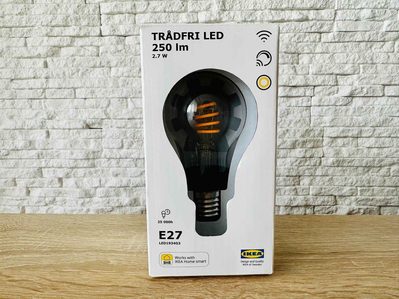 Żarówka IKEA Led E27 250 Lumenów Kula Przezroczysta