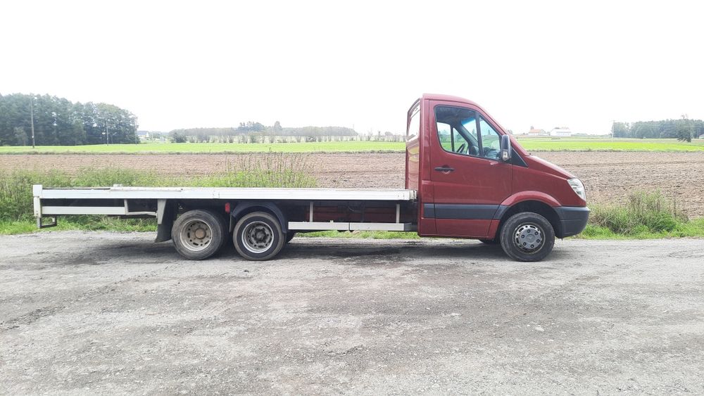 Sprinter 519 ciągnik siodłowy naczepa 3 osie
