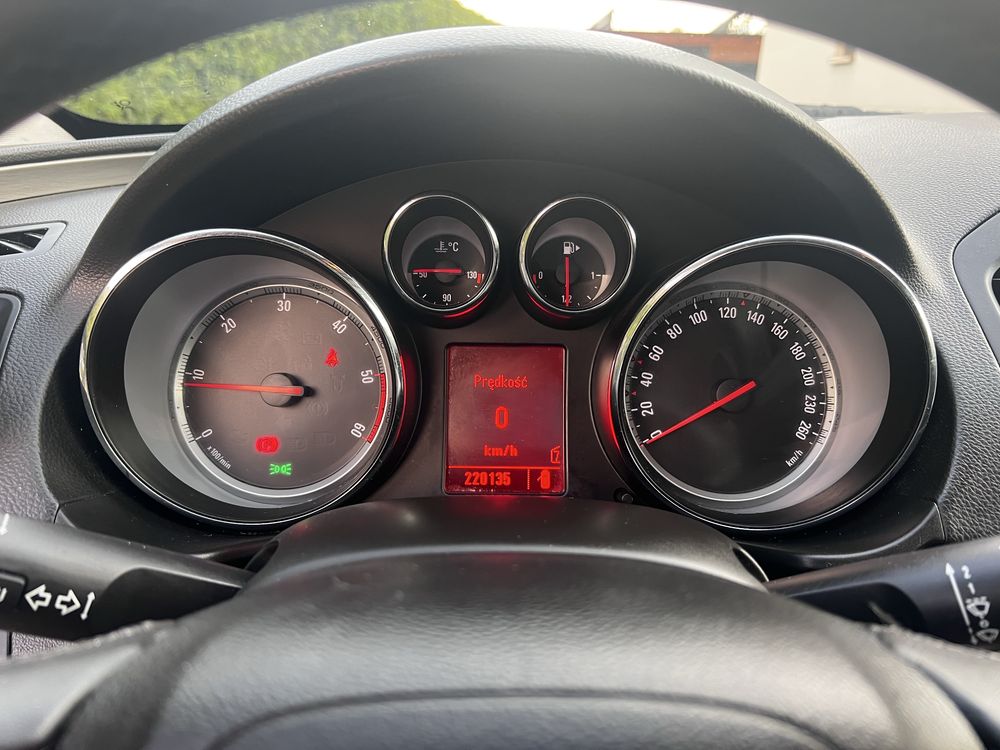 Opel Insignia 2010 2.0 CDTI