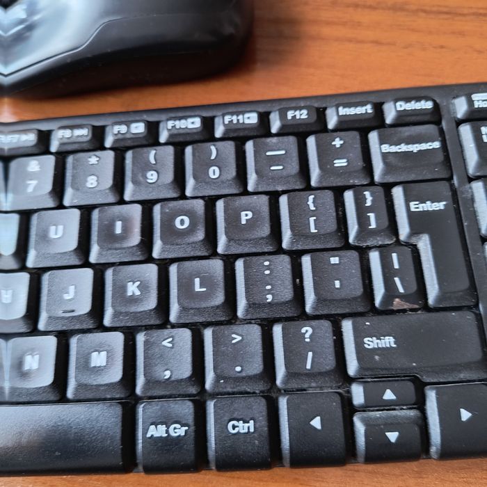 Klawiatura Logitech K220 + myszka M150