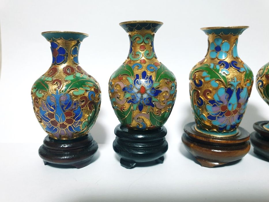 Conjunto de 5 jarrinhas asiáticas vintage em cloisonné