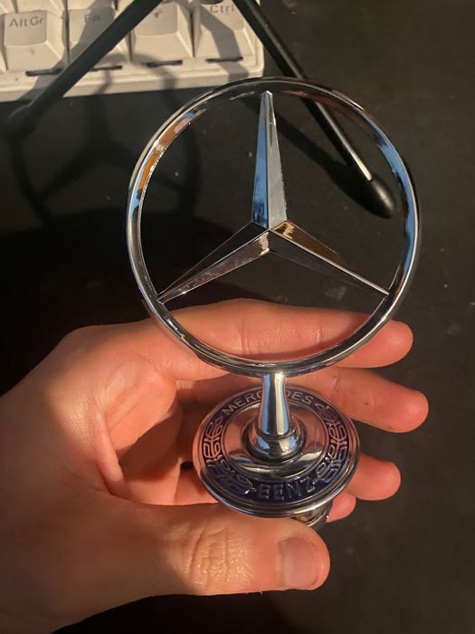 Estrela Mercedes Benz